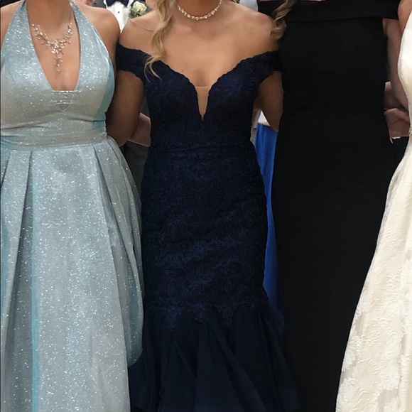 senior year prom - Picture 4 of 5